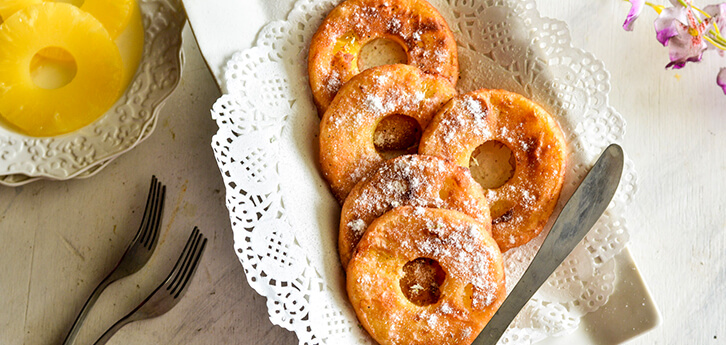 726X345 PINEAPPLE FRITTERS.jpg